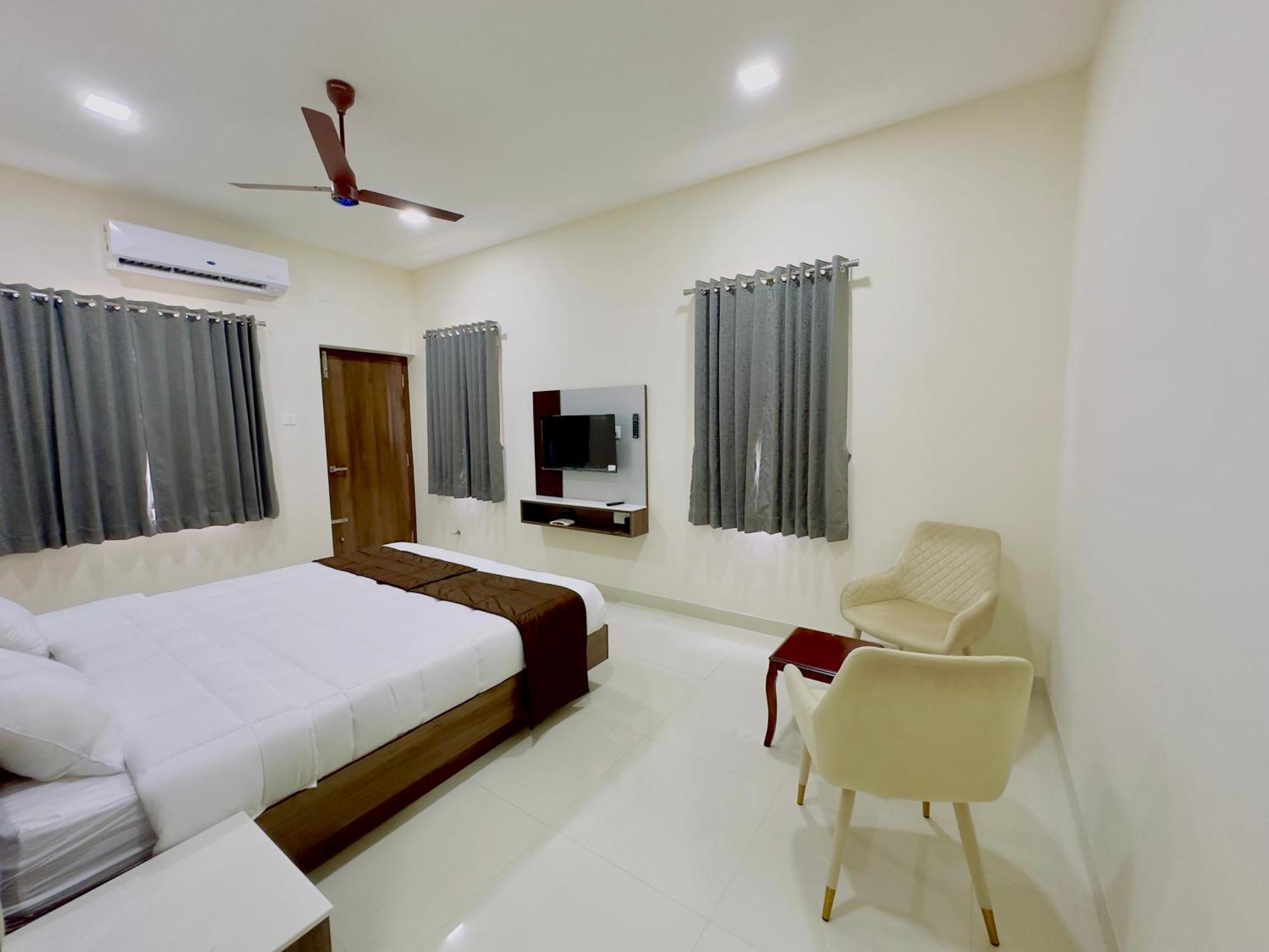 Tulip Homes Coimbatore Buitenkant foto