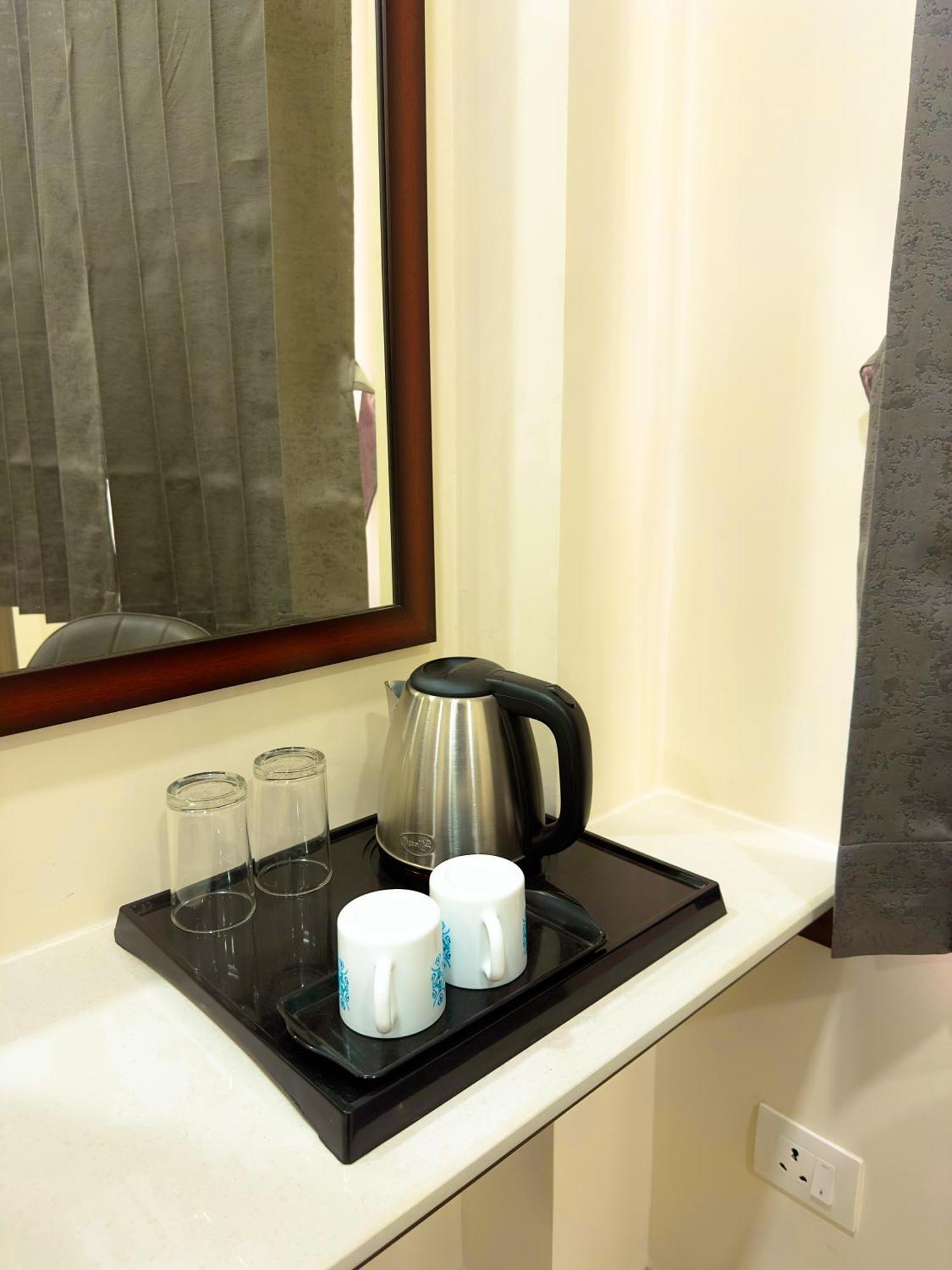 Tulip Homes Coimbatore Buitenkant foto