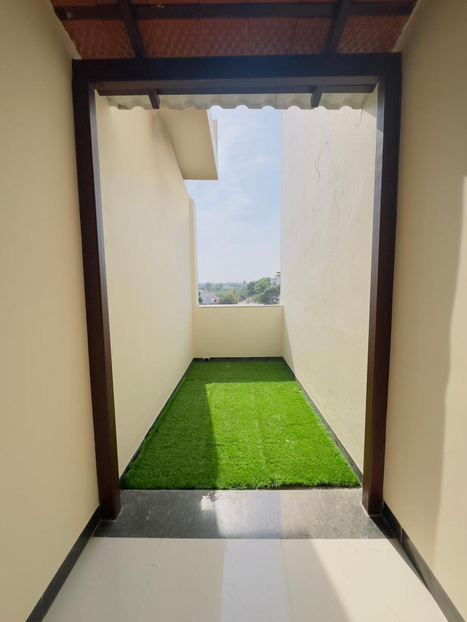 Tulip Homes Coimbatore Buitenkant foto